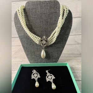 Elegant Pearl and Silver Jewelry Set